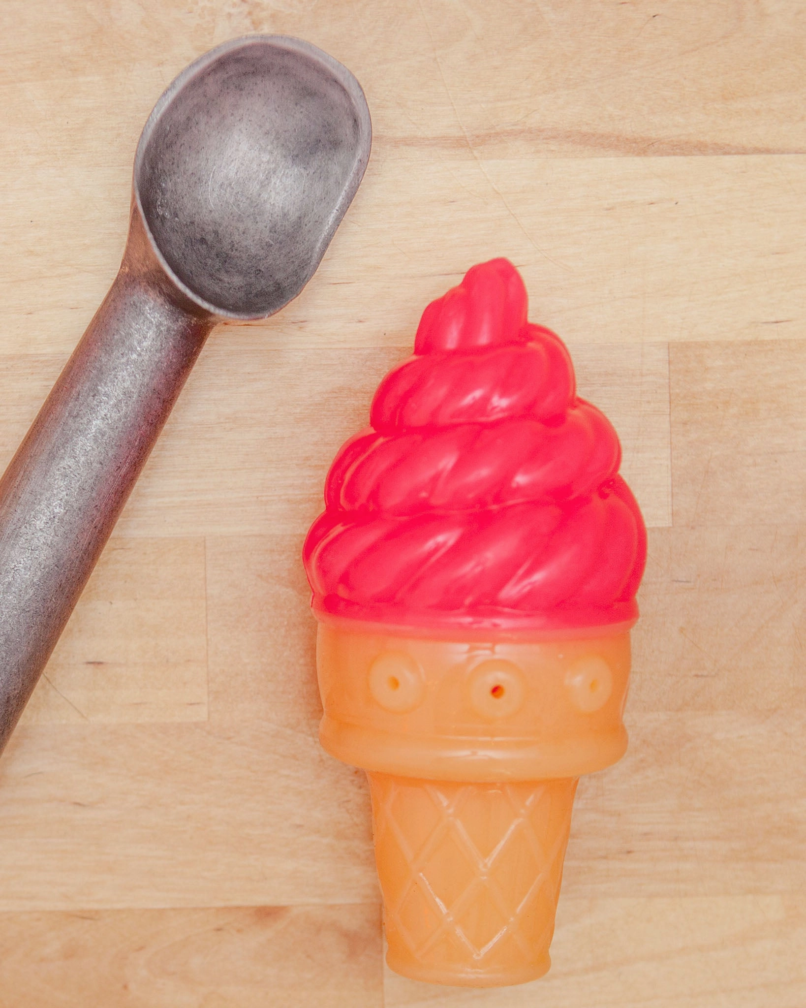 Freeze-Me Ice Cream Cone Dog Toy in Pink
